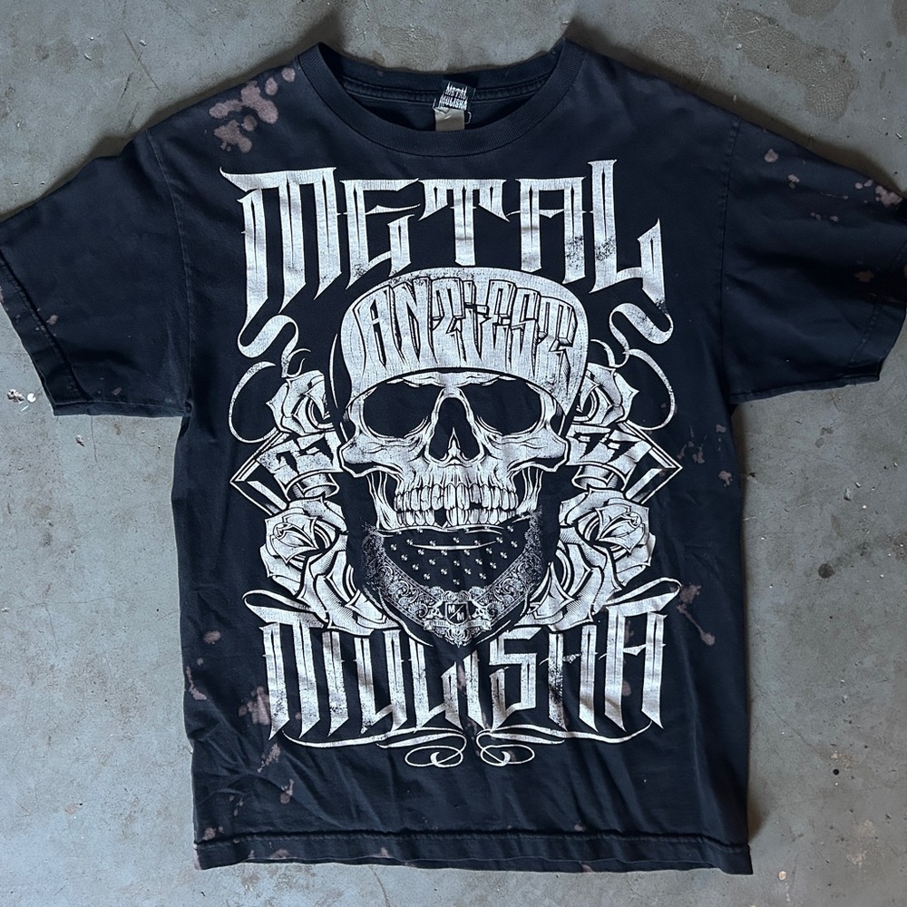 Vintage Y2K Metal Mulisha T-Shirt Black Skull Graphic Medium - Cool Bleach Dye
